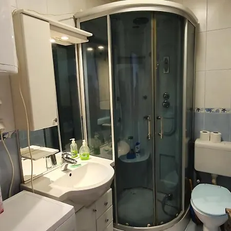 Apartment Julija 2 *