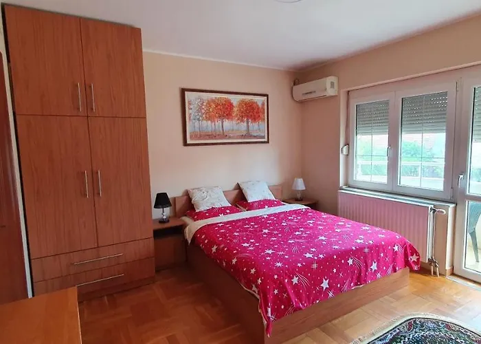 Julija 2 アパート *