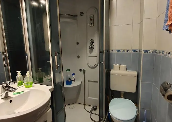 Julija 2 アパート